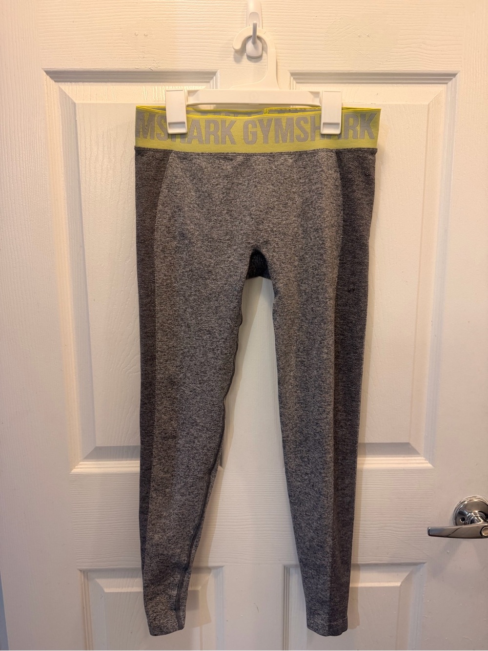 Gymshark Woman’s grey Seamless Leggings with Yellow Waistband